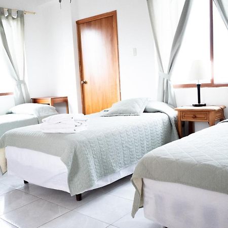 Hostal Santa Maria Floreana Εξωτερικό φωτογραφία