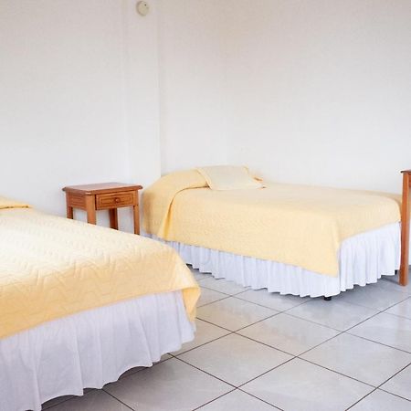 Hostal Santa Maria Floreana Εξωτερικό φωτογραφία