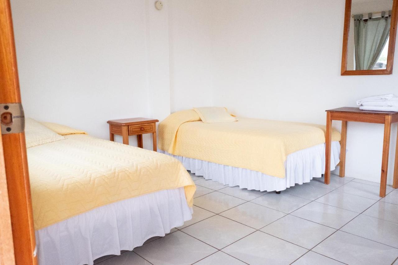 Hostal Santa Maria Floreana Εξωτερικό φωτογραφία